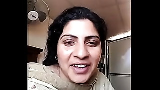 pakistani aunty lustful tie-in